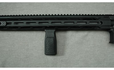 Daniel Defense ~ DDM4 V7 Pro ~ 5.56 NATO - Image 6 of 10