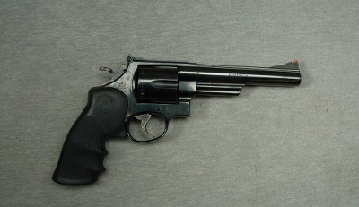 Smith & Wesson ~ 29-3 ~ .44 Magnum - Image 1 of 2