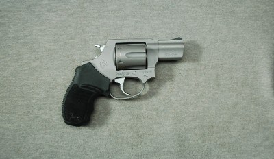 Taurus ~ Model 856 ~ .38 Special - Image 1 of 2