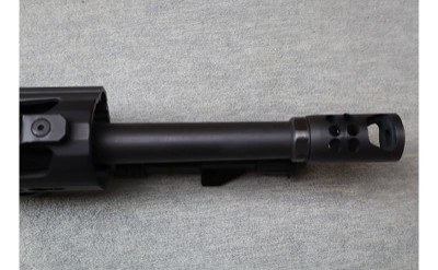 Ruger ~ Precision ~ .308 WIN - Image 5 of 12