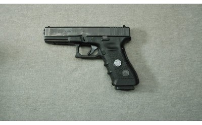 Glock ~ Model 22 ~ .40 S&W - Image 2 of 2