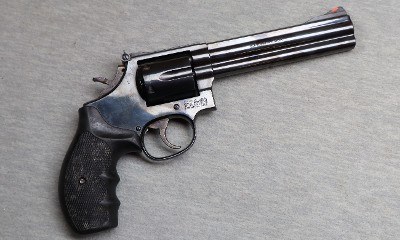 Smith & Wesson ~ Model 586-3 ~ .357 Magnum - Image 1 of 2
