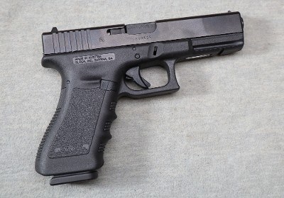 Glock ~ 22 ~ .40 S&W - Image 1 of 2