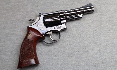 Smith & wesson ~ Model 19-3 ~ .357 Mag - Image 1 of 2