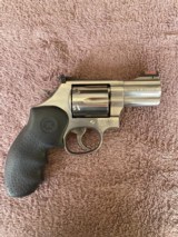 SMITH & WESSON MODEL 686-6 - 1 of 4