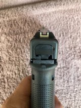 AS NEW GLOCK 17-9MM WITH LASER - 4 of 6