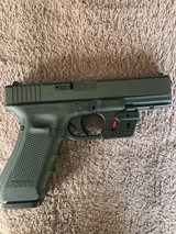 AS NEW GLOCK 17-9MM WITH LASER - 5 of 6