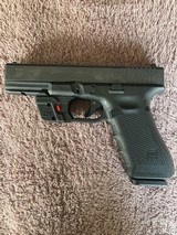 AS NEW GLOCK 17-9MM WITH LASER - 3 of 6