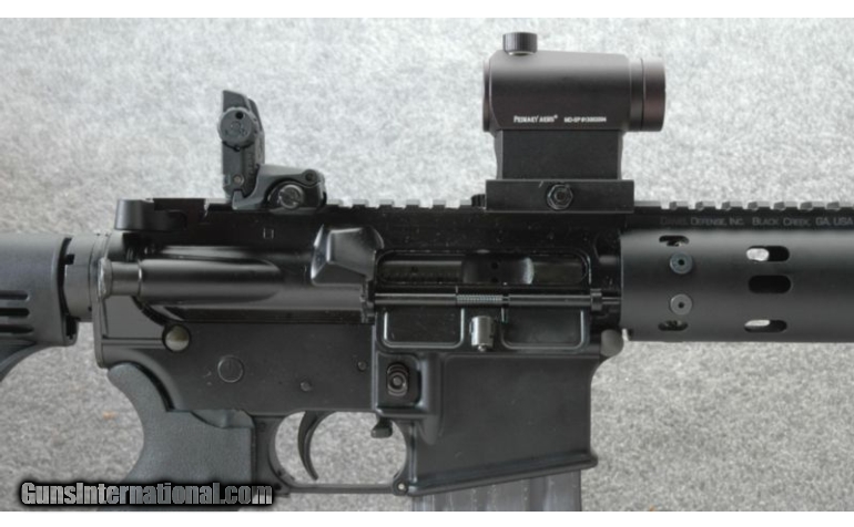 CMMG Mk-4 Lower w/Daniel Defense DDM4V7LW Upper 5.56 NATO