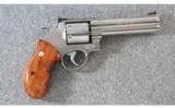 Smith & Wesson 627-0 Model of 1989 .357 Mag. - 1 of 6