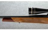 Weatherby Mark V Deluxe .300 Wby. Mag. - 7 of 9