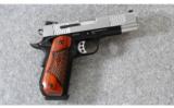 Smith & Wesson SW1911 SC E Series .45 acp - 1 of 2