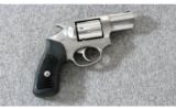 Ruger SP101 Stainless 9mm Para. - 1 of 2