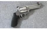 Smith & Wesson 460V .460 S&W Mag. - 1 of 2