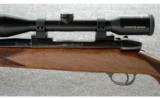 Weatherby Mark V Deluxe .300 Wby. Mag. - 4 of 8