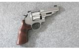 Smith & Wesson Performance Center 625-8 .45acp - 1 of 3