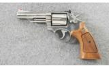 Smith & Wesson 66-2 .357 Magnum - 2 of 5