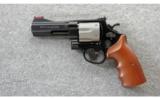 Smith & Wesson 329PD AirLite .44 Magnum - 1 of 1
