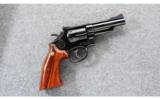 Smith & Wesson Model 19-3 Texas Ranger Comm. .357 Mag. - 2 of 7