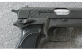Browning Hi-Power Pistol Mark II 9mm Para. - 5 of 6