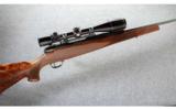 Weatherby Mark V Deluxe Left Handed .270 Wby. Mag. - 1 of 8