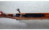 Weatherby Mark V Deluxe .300 Wby. Mag. - 3 of 8