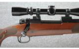 Winchester Model 70 Sporter Featherweight .300 Win. Mag. - 2 of 8