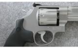 Smith & Wesson Performance Center 627-5 Eight-Plus .357 Mag. - 3 of 6