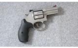 Smith & Wesson 686-6 Plus 3 Inch .357 Mag. - 1 of 3