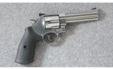 Smith & Wesson 629-6 Classic .44 Mag. - 1 of 6
