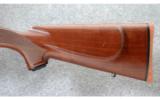 Winchester Model 70 Classic Sporter .300 Wby.
Mag. - 6 of 8