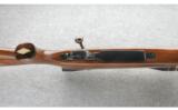 Weatherby Mark V Deluxe .300 Wby. Mag. - 3 of 8