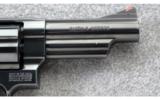 Smith & Wesson 29-10 4 inch .44 Mag. - 5 of 7