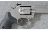 Smith & Wesson 617-6 .22 LR - 3 of 8