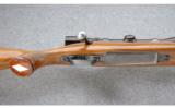 Weatherby Mark V Deluxe .300 Wby. Mag. - 3 of 8