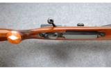 Weatherby ~ Mark V Deluxe ~ .300 Wby. Mag. - 3 of 8