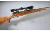 Weatherby Mark V Deluxe 7mm Wby. Mag. - 1 of 9