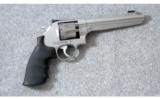 Smith & Wesson Performance Center 929 9mm Para. - 1 of 6