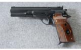 Beretta 76W Target Pistol .22 LR - 2 of 8