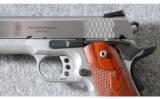 Smith & Wesson ~ SW1911 E-Series ~ .45acp - 4 of 6
