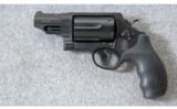 Smith & Wesson ~ Governor
~ .45acp/.45 LC/.410 - 2 of 7