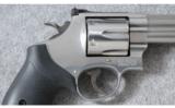 Smith & Wesson ~ 629-6 Classic ~ .44 Mag. - 3 of 6