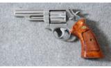 Smith & Wesson ~ Model 66 ~ .357 Mag. - 2 of 6