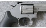 Smith & Wesson ~ 66-8 Combat Magnum ~ .357 Mag. - 2 of 8