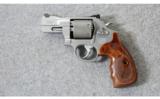 Smith & Wesson ~ 986 Performance Center ~ 9mm Para. - 2 of 4