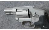 Smith & Wesson ~ 642-2 Airweight CT ~ .38 Spl. +P - 3 of 4
