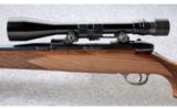 Weatherby ~ Mark V Deluxe ~ .300 Wby. Mag. - 8 of 9