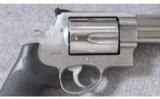 Smith & Wesson ~ 460 XVR ~ .460 S&W Mag. - 5 of 6