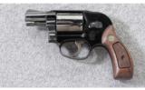 Smith & Wesson ~ Model 38 Bodyguard Airweight ~ .38 Spl. - 2 of 6