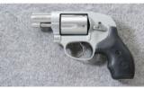 Smith & Wesson ~ Model 638-3 Airweight ~ .38 Spl.+ - 2 of 4